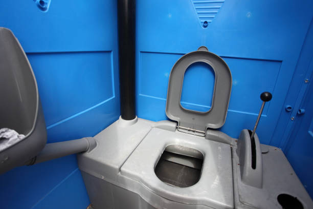 Porta potty delivery and setup in Merrionette Park, IL
